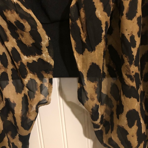 Super Gorgeous Blouse - Picture 4 of 8